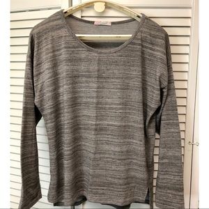 Grey long sleeved shirt. Size L.